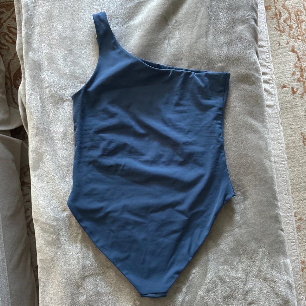 NWOT Phie Collective Dusty Blue One Shoulder Swimsuit Sz L - Picture 4 of 4